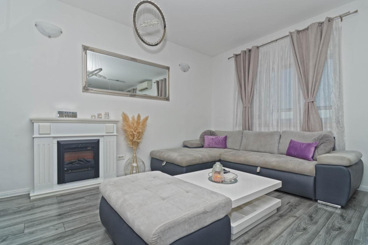Apartment Anachi Split Exterior photo